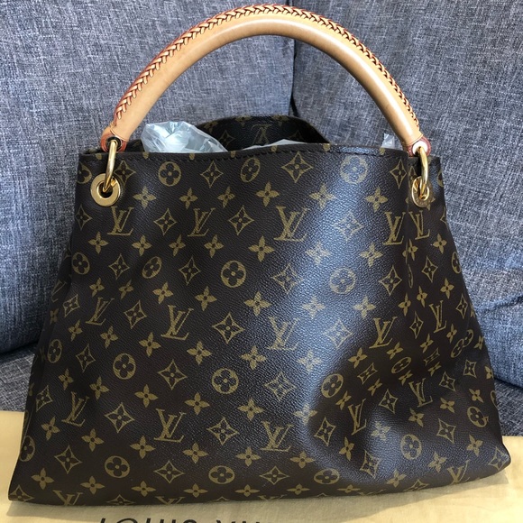 *SOLD*Louis Vuitton Artsy MM - Picture 3 of 16